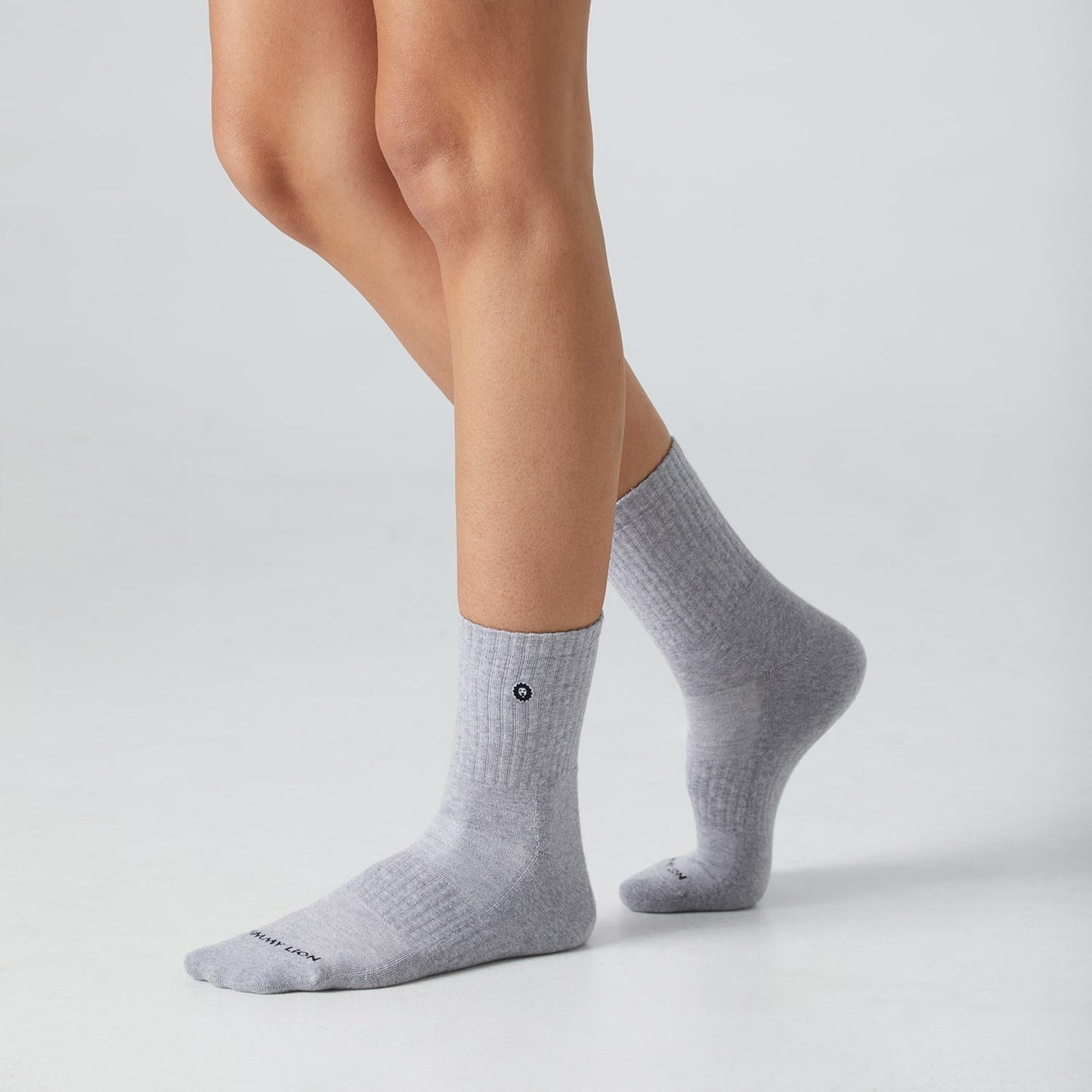 3 x Athletic Essentials Lion Quarter - Grey